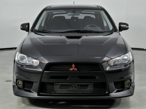 Used 2015 Mitsubishi Lancer Evolution GSR image 5
