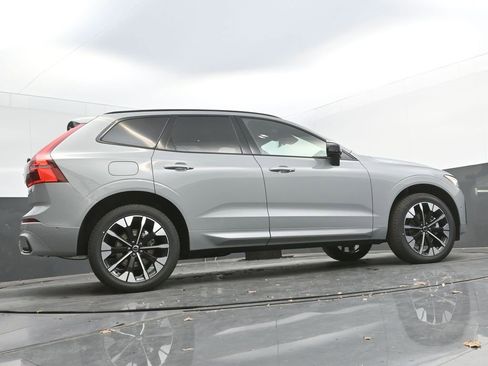 New 2026 Volvo XC60 B5 Plus w/ Protection Package Premier image 38
