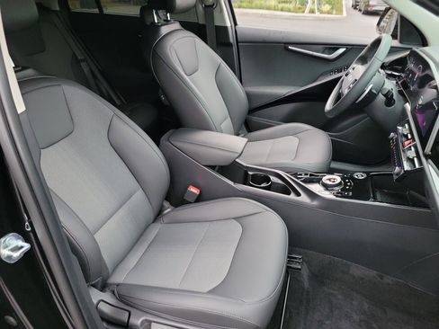 Used 2025 Kia Niro Wind image 19