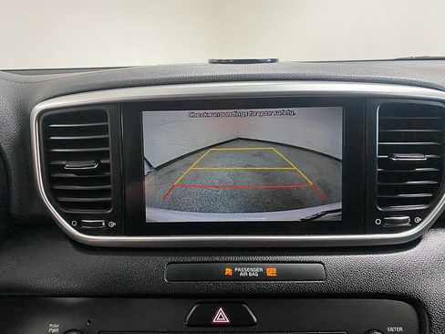 Used 2021 Kia Sportage LX image 22