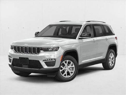 Used 2024 Jeep Grand Cherokee Altitude image 1