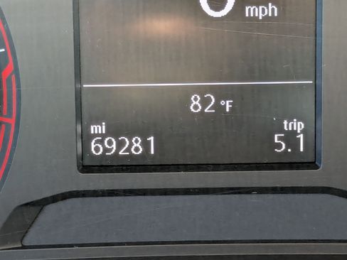 Used 2021 Volkswagen Jetta SE image 22