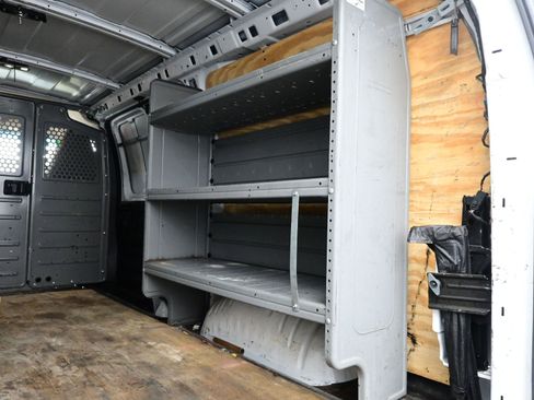 Used 2019 Chevrolet Express 3500 w/ Driver Convenience Package image 16