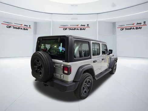 Used 2023 Jeep Wrangler Unlimited Sport AWD/4WD image 6