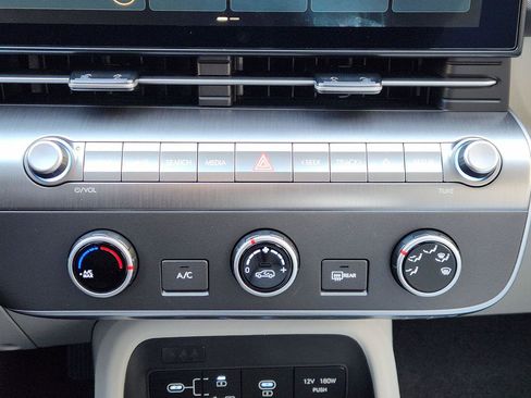 New 2026 Hyundai Kona SE image 15