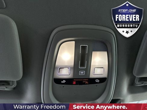 Used 2024 Volvo XC90 B6 Plus w/ Protection Package Premier AWD/4WD image 27