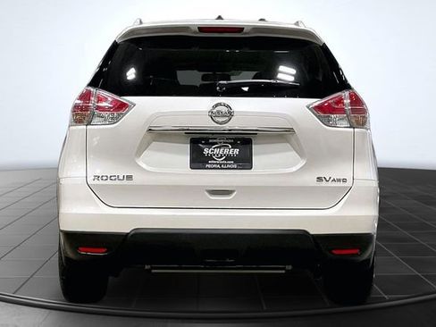 Used 2015 Nissan Rogue SV w/ SV Premium Package image 4