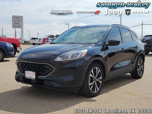 Used 2021 Ford Escape SE w/ SE Sport Appearance Package image 1