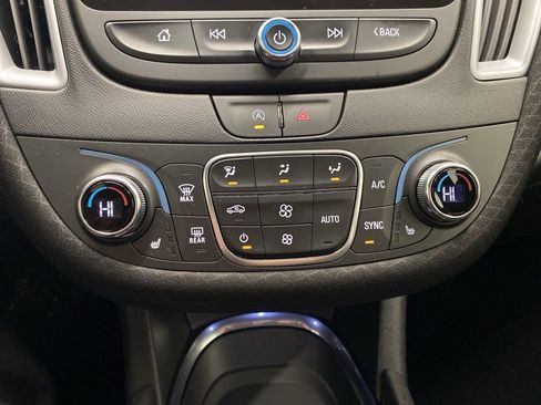 Used 2023 Chevrolet Malibu LT w/ Sport Edition image 19