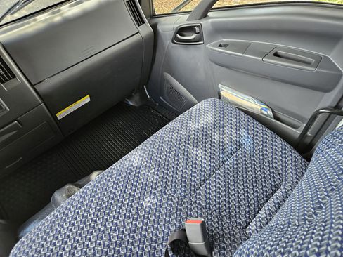 New 2025 Chevrolet Low Cab Forward image 17