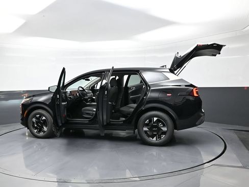 New 2026 Kia Sportage LX AWD/4WD image 56