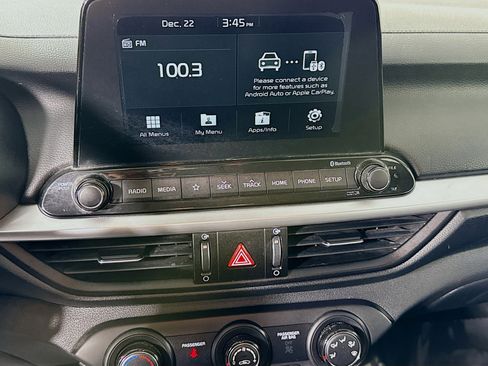 Used 2024 Kia Forte LXS image 18