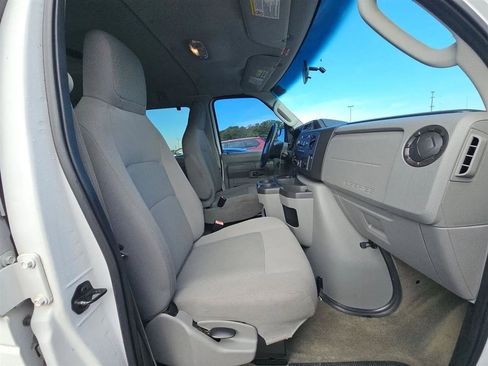 Used 2013 Ford E-350 and Econoline 350 XLT RWD image 14