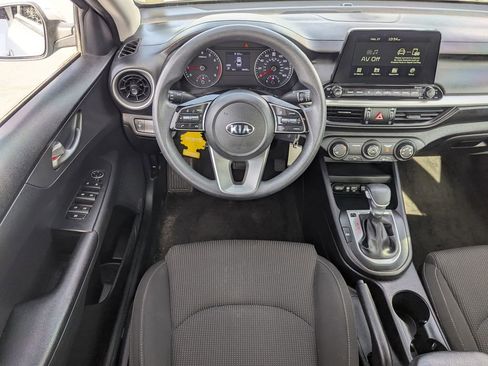 Used 2021 Kia Forte LXS FWD image 25