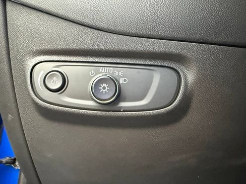 Used 2024 Chevrolet Equinox RS w/ LPO, Floor Liner Package AWD/4WD image 7