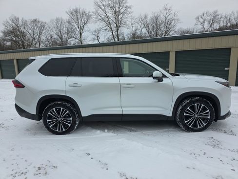 Certified 2025 Toyota Grand Highlander AWD Hybrid image 8