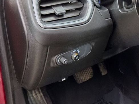 Used 2019 Chevrolet Equinox LT AWD/4WD image 12