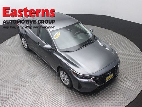 Used 2024 Nissan Sentra S FWD image 3