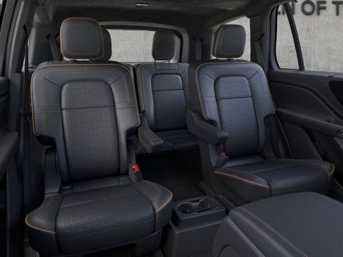 New 2025 Lincoln Aviator Black Label image 33