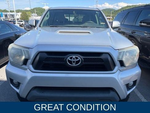 Used 2013 Toyota Tacoma PreRunner w/ TRD Sport Pkg RWD image 2