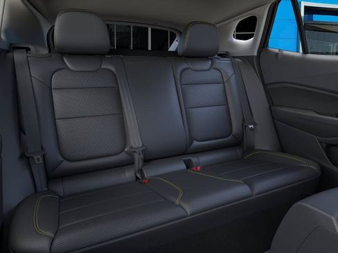 New 2026 Chevrolet Trax ACTIV w/ Sunroof Package FWD image 17
