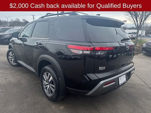 New 2026 Nissan Pathfinder SL image 6