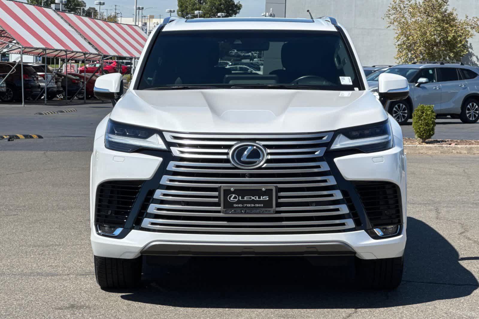 Used 2023 Lexus LX 600 4WD w/ Ultra Luxury Package image 10