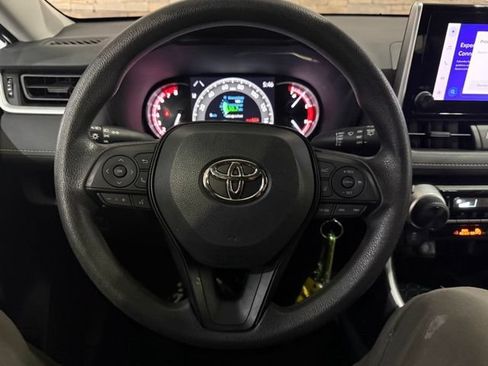 Used 2023 Toyota RAV4 LE AWD/4WD image 11
