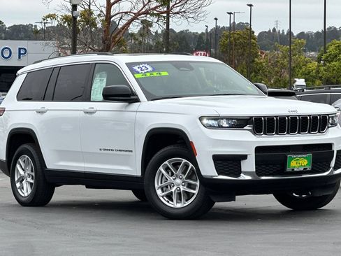 Used 2023 Jeep Grand Cherokee L Laredo w/ Luxury Tech Group I AWD/4WD image 2