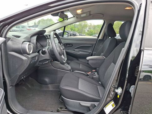 Used 2023 Nissan Versa S w/ Trunk Package FWD image 13