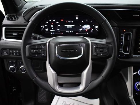 Used 2023 GMC Yukon Denali image 32