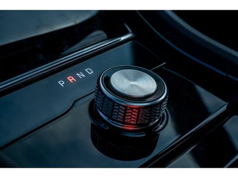 Used 2023 Jeep Grand Cherokee Overland RWD image 27