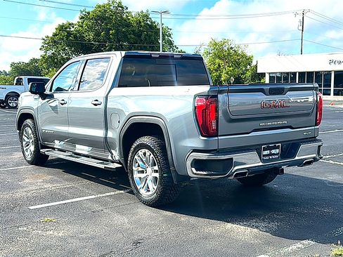 Used 2022 GMC Sierra 1500 SLT AWD/4WD image 6