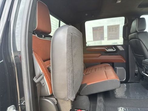 Used 2024 GMC Sierra 2500 Denali Ultimate AWD/4WD image 49