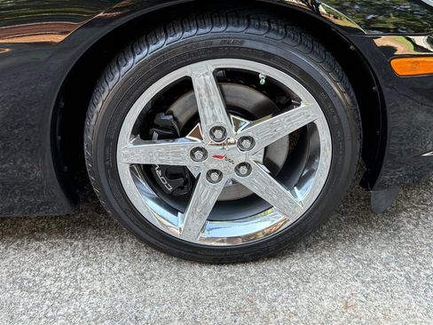 Used 2008 Chevrolet Corvette Coupe w/ Preferred Equipment Group RWD image 32