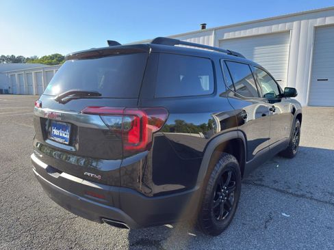 Used 2023 GMC Acadia AT4 w/ Technology Package AWD/4WD image 4