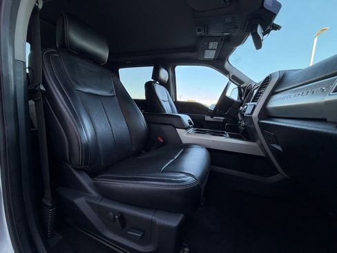 Used 2020 Ford F250 Lariat w/ Tremor Off-Road Package AWD/4WD image 25