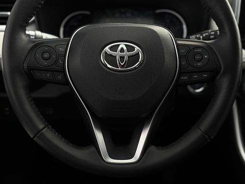 Certified 2021 Toyota RAV4 Limited AWD/4WD image 12