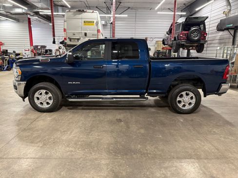 Certified 2024 RAM 2500 Big Horn w/ Level 2 Equipment Group AWD/4WD image 29