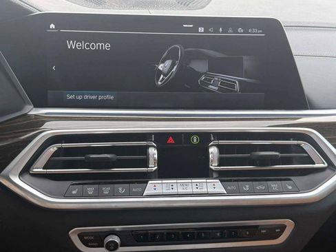 Used 2023 BMW X5 xDrive45e w/ Parking Assistance Package image 33