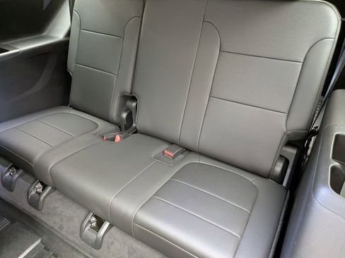 Used 2023 Chevrolet Traverse High Country w/ LPO, Floor Liner Package AWD/4WD image 24
