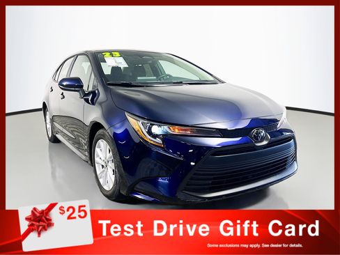 Used 2023 Toyota Corolla LE w/ LE Convenience Package FWD image 1