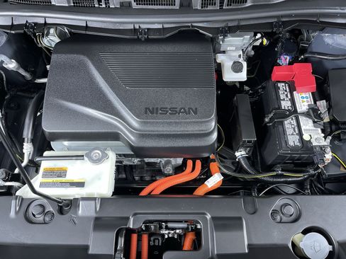 Certified 2025 Nissan Leaf S FWD image 26
