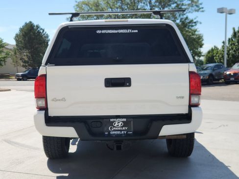 Used 2021 Toyota Tacoma SR AWD/4WD image 4