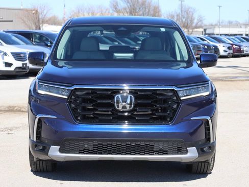 Used 2025 Honda Pilot EX-L image 5