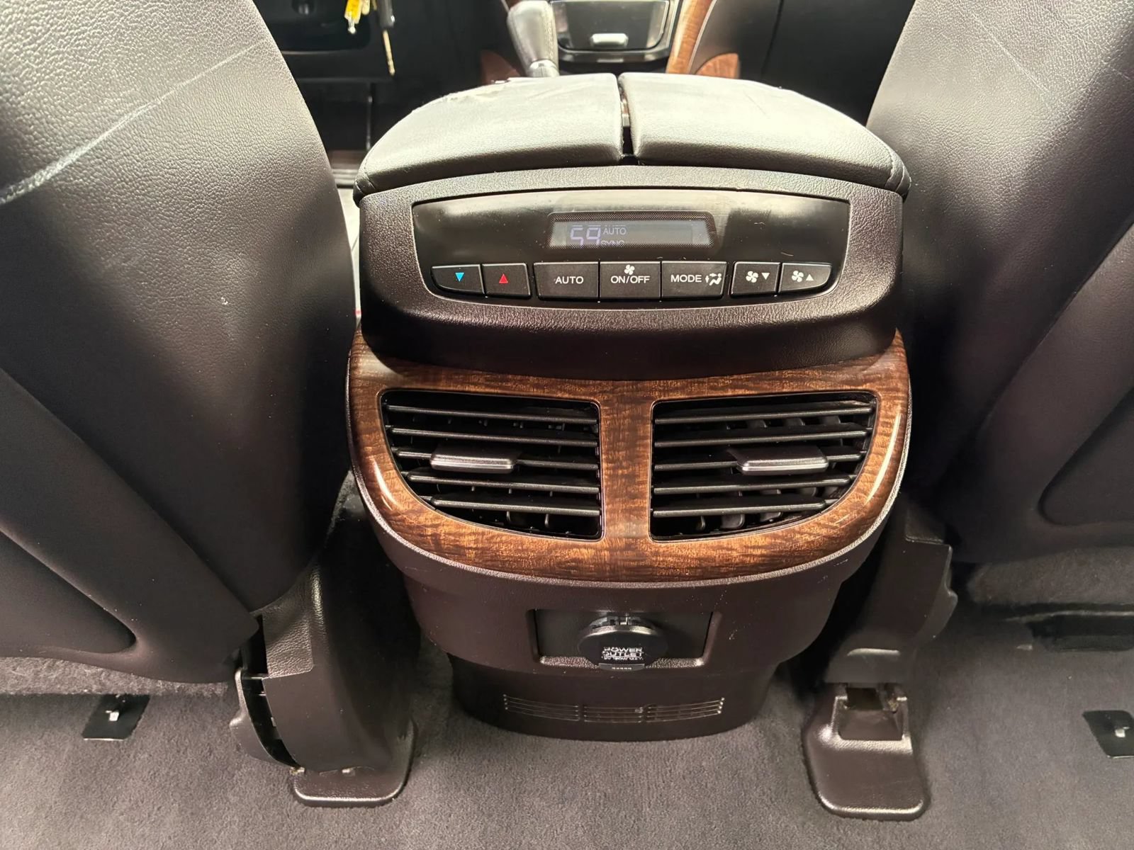Used 2011 Acura MDX AWD/4WD image 32