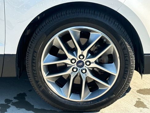 Used 2015 Ford Edge Titanium w/ Equipment Group 301A AWD/4WD image 11