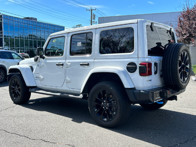 Used 2024 Jeep Wrangler Unlimited Sahara w/ Technology Group AWD/4WD image 5