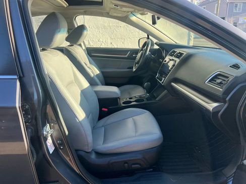 Used 2018 Subaru Legacy 2.5i Limited image 32