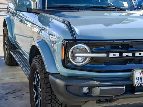 Used 2022 Ford Bronco Outer Banks image 4